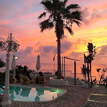 La Porta Del Mare Hotel