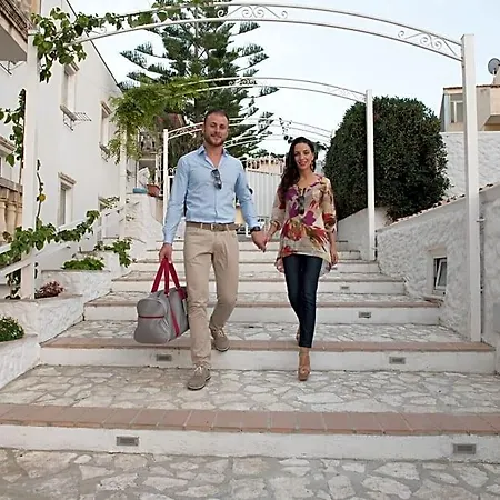 Hotel La Porta Del Mare 3*