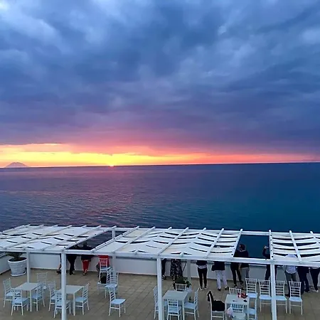 La Porta Del Mare Hotel